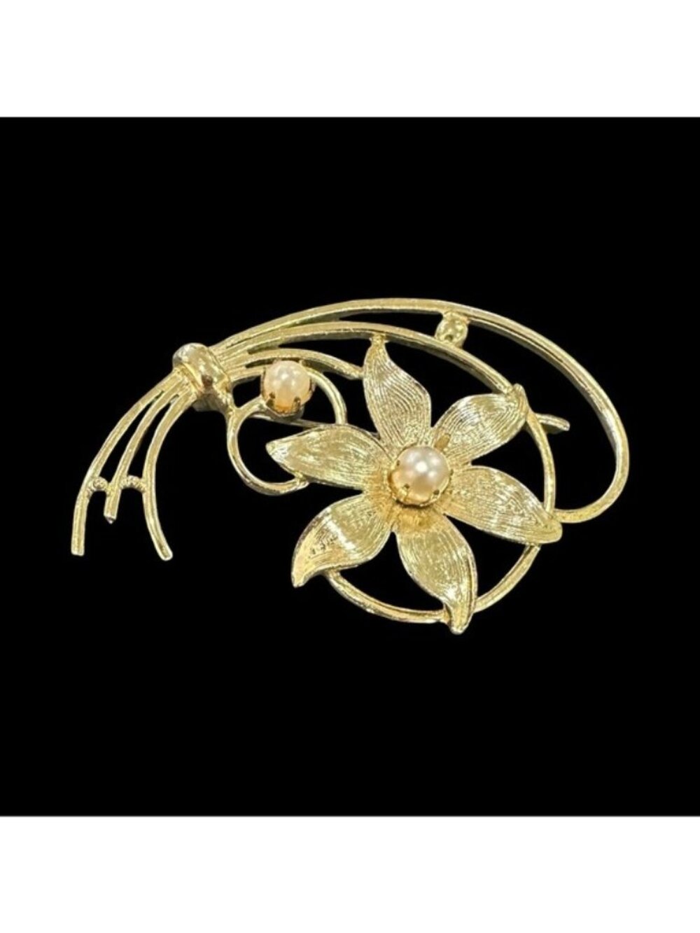 Vintage Brooch Flower Scroll Shaped Gold Tone Faux Pearl Center Womens Jewelry